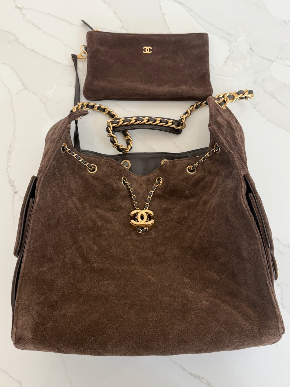 CHANEL 25 Dark Brown Suede Hobo with Gold Chain and CC Charm MEDIUM - Picture 2 of 15